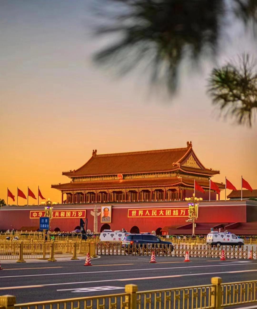 Beijing Tangfu Nanluoguxiang Wang Fu Jing Forbidden City Snack Street Hotel,1 Stop Walking To Airport Express,3 Stop To Tiananmen&Free Laundry Dry Service &Professional Free Tour Ticket Service With English Speaking Staff Екстериор снимка