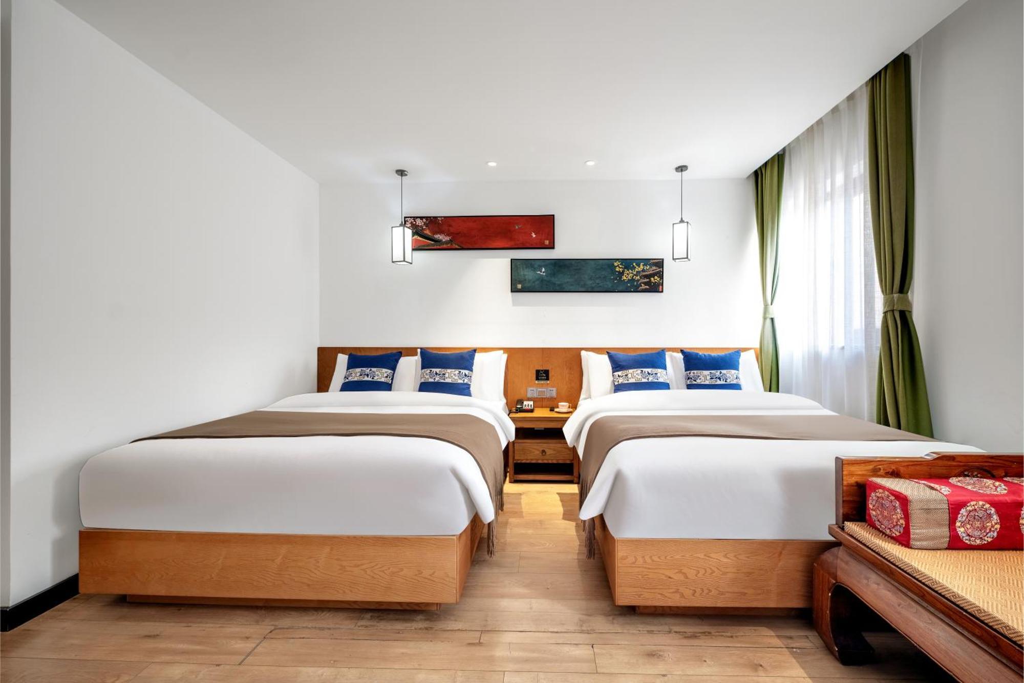 Beijing Tangfu Nanluoguxiang Wang Fu Jing Forbidden City Snack Street Hotel,1 Stop Walking To Airport Express,3 Stop To Tiananmen&Free Laundry Dry Service &Professional Free Tour Ticket Service With English Speaking Staff Екстериор снимка