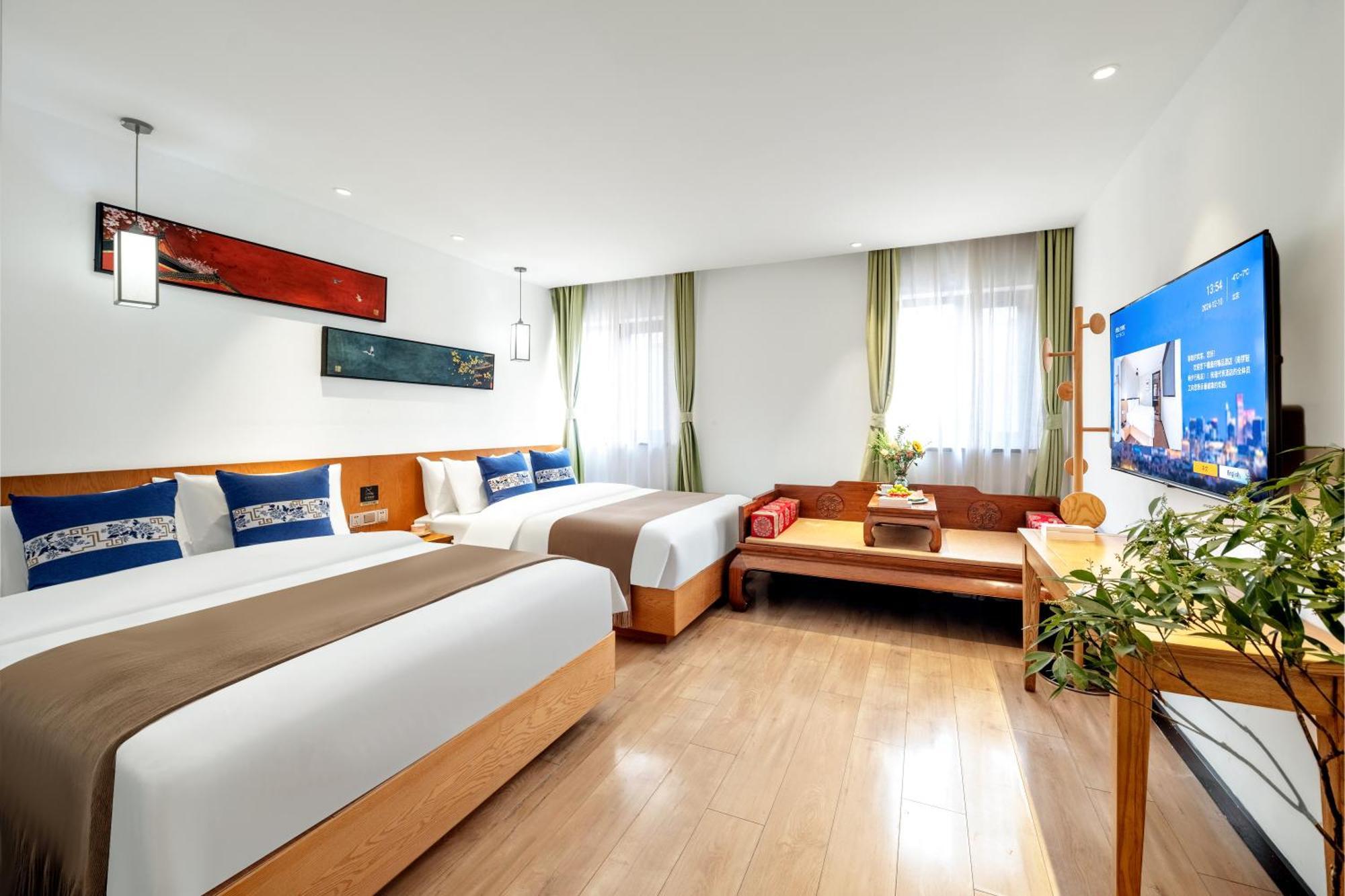Beijing Tangfu Nanluoguxiang Wang Fu Jing Forbidden City Snack Street Hotel,1 Stop Walking To Airport Express,3 Stop To Tiananmen&Free Laundry Dry Service &Professional Free Tour Ticket Service With English Speaking Staff Екстериор снимка