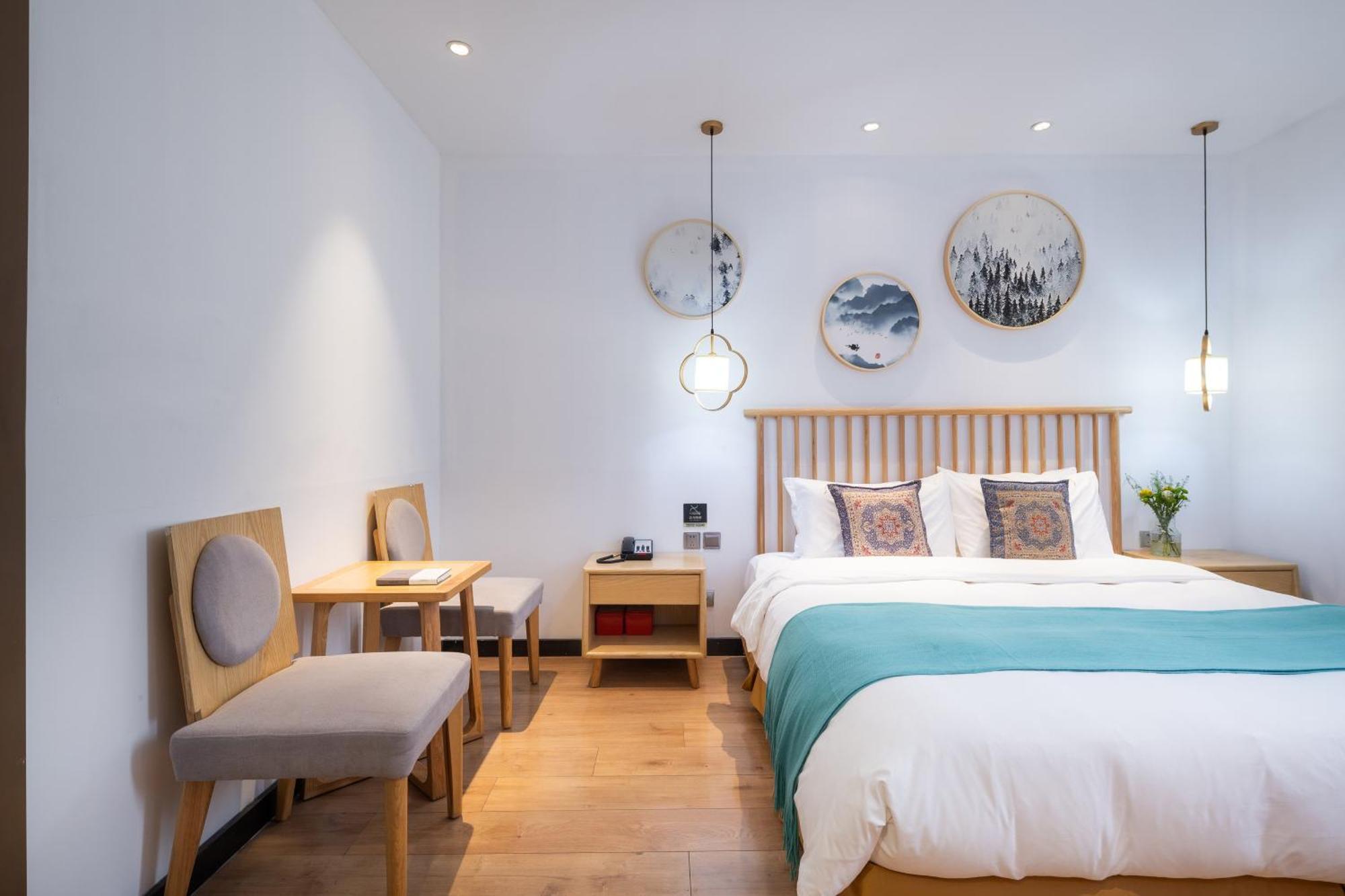 Beijing Tangfu Nanluoguxiang Wang Fu Jing Forbidden City Snack Street Hotel,1 Stop Walking To Airport Express,3 Stop To Tiananmen&Free Laundry Dry Service &Professional Free Tour Ticket Service With English Speaking Staff Екстериор снимка